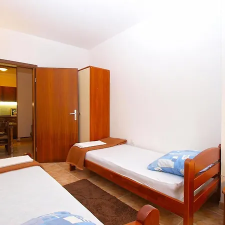 Ivan 1408 Apartmán Banjole