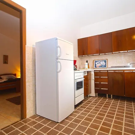 Ivan 1408 Apartmán