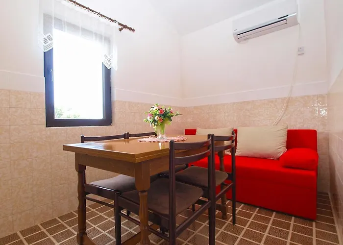 Ivan 1408 Lejlighed *