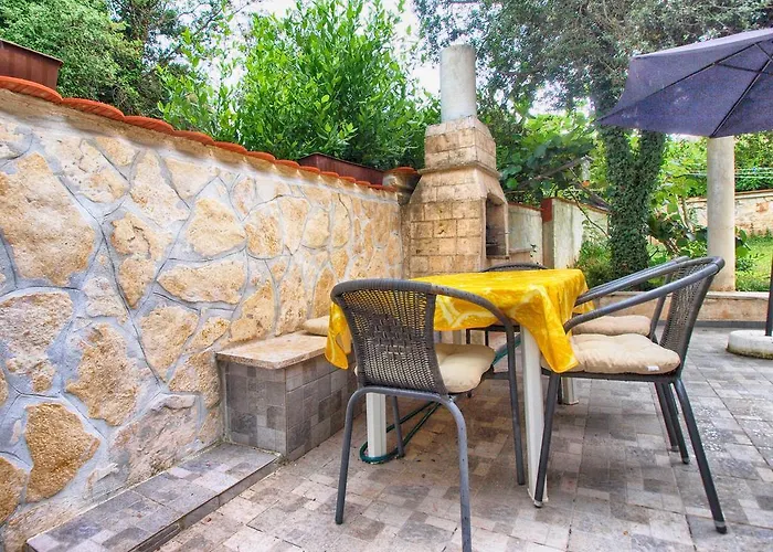 Ivan 1408 Apartamento